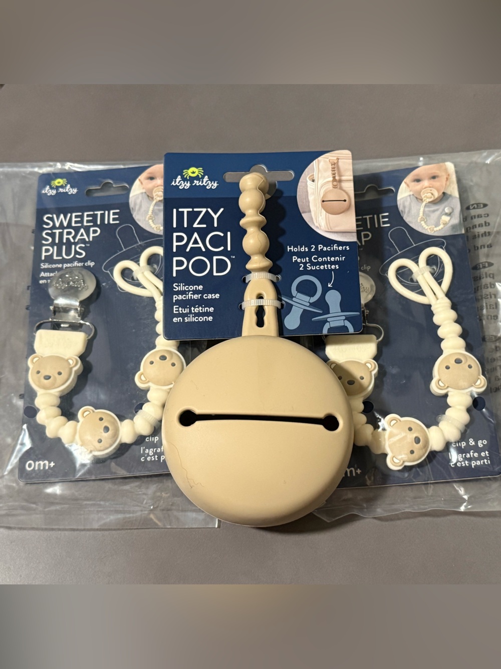 Itzy Ritzy Beige Itzy Paci Pod with 2 Sweetie Straps in Beige NWT